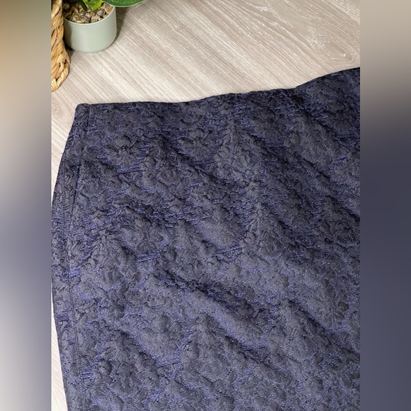 🔵5 For $15🔵 Banana Republic Brocade Black & Blue Mini Skirt With Pockets - Picture 2 of 6